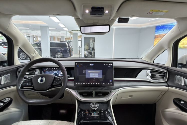 Used Denza D9 2023 PREMIER Founder Edition Interior 3