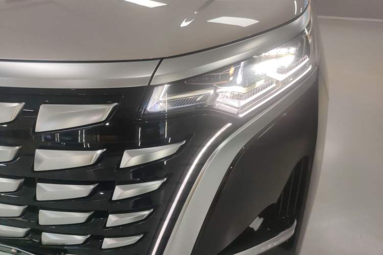 Used Denza D9 2023 PREMIER Founder Edition Left Front Headlight