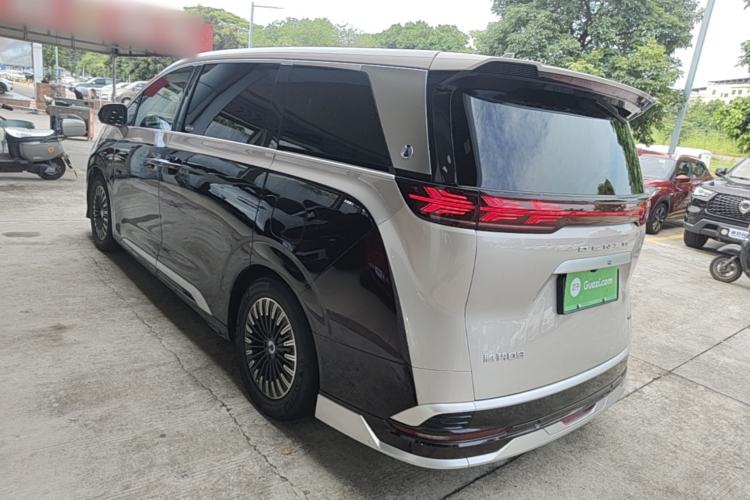 Used Denza D9 2023 PREMIER Founder Edition Rear Left 45 Deg