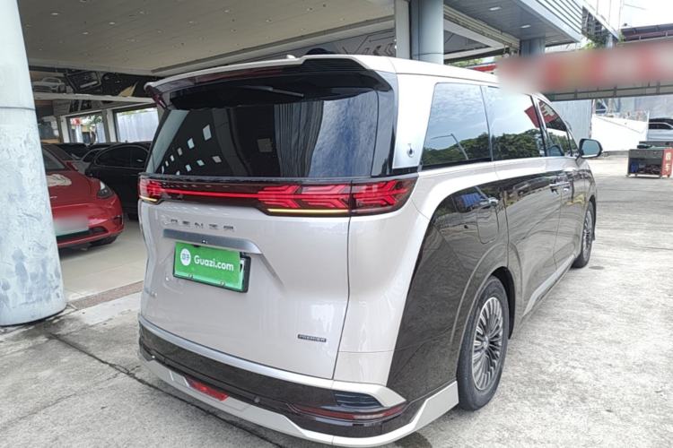 Used Denza D9 2023 PREMIER Founder Edition Rear Right 45 Deg