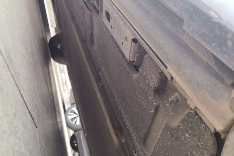 Used Denza D9 2023 PREMIER Founder Edition Chassis Rear Left