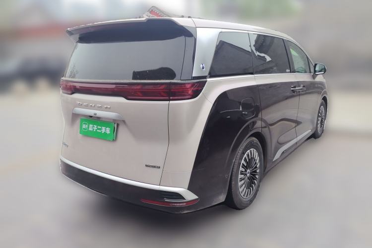 Used Denza D9 2023 PREMIER Founder Edition Rear Right 45 Deg