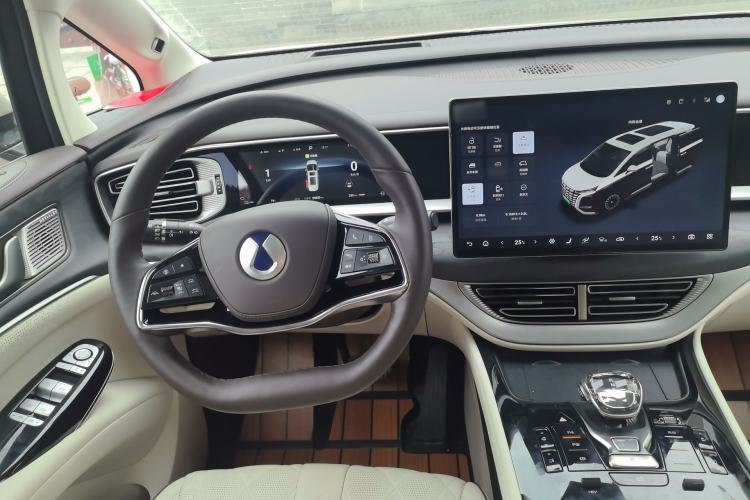 Used Denza D9 2023 PREMIER Founder Edition Steering Wheel