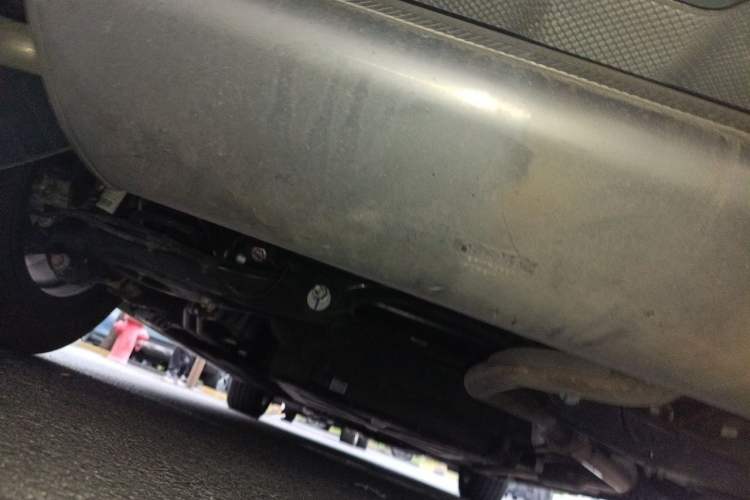 Used Denza D9 2023 DM-i 965 Luxury Model Chassis Rear
