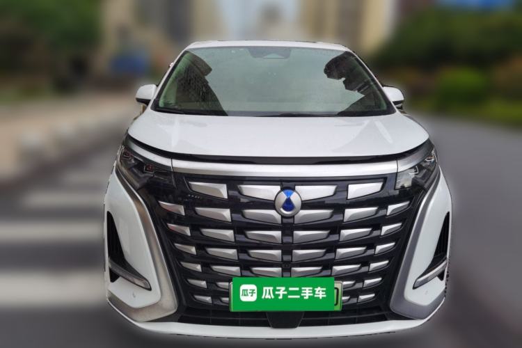 Used Denza D9 2023 DM-i 965 Luxury Model Front