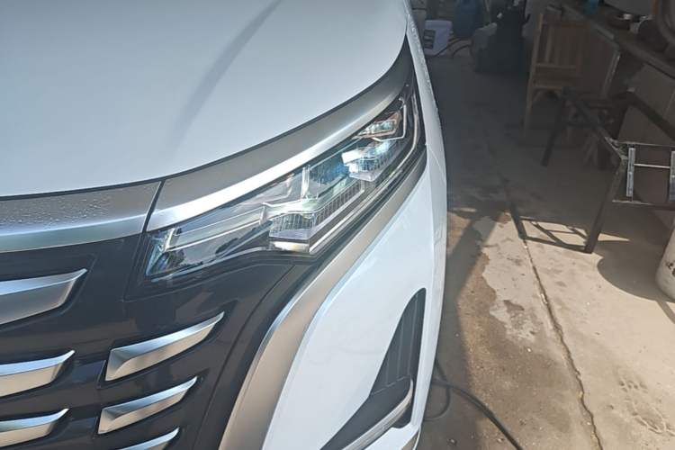 Used Denza D9 2023 DM-i 965 Luxury Model Left Front Headlight