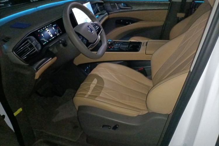 Used Denza D9 2023 DM-i 965 Luxury Model Left Front Seat