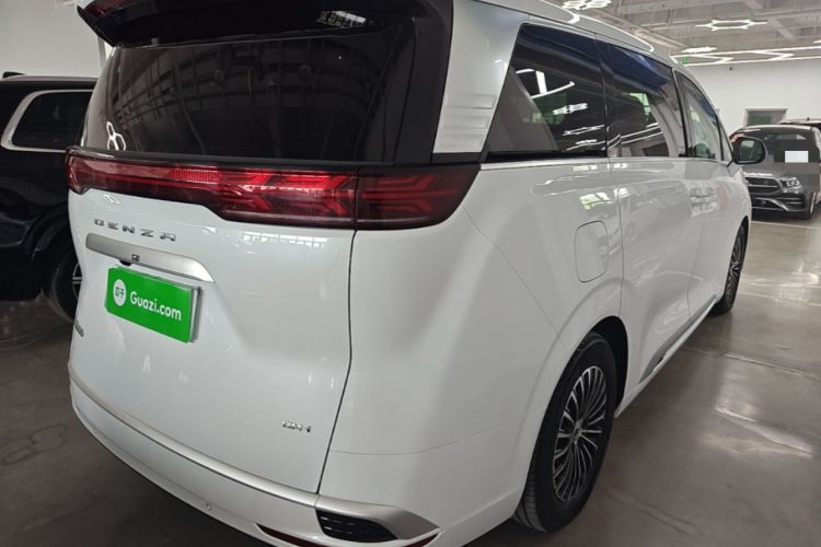 Used Denza D9 2023 DM-i 965 Luxury Model Rear Right 45 Deg