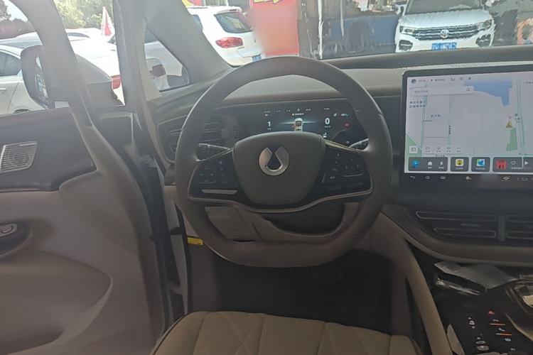 Used Denza D9 2023 DM-i 965 Luxury Model Steering Wheel