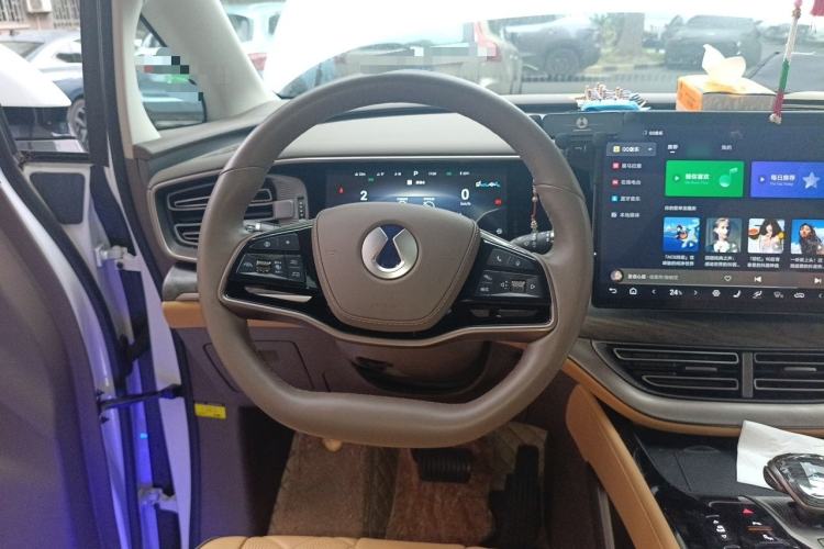 Used Denza D9 2023 DM-i 965 Luxury Model Steering Wheel