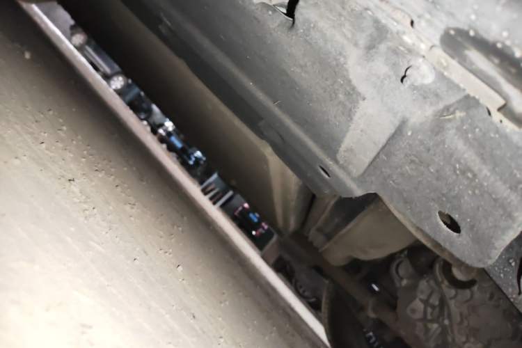 Used Denza D9 2023 PREMIER Founder Edition Chassis Rear Left