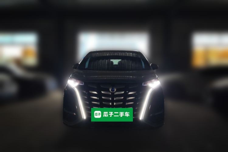 Used Denza D9 2023 PREMIER Founder Edition Front