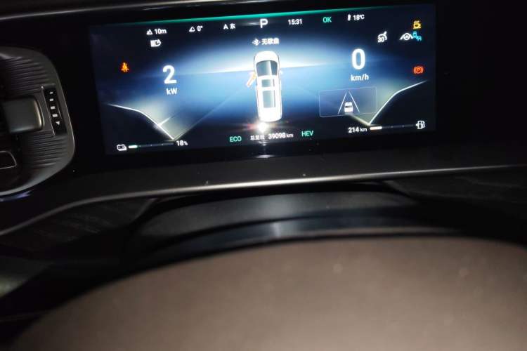 Used Denza D9 2023 PREMIER Founder Edition Odometer Close Up