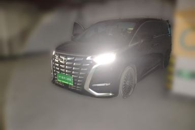 Used Denza D9 2024 DM-i 1050 Luxury Model