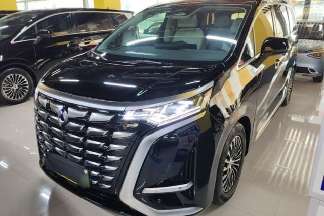 Used Denza D9 2024 DM-i 1050 Luxury Model