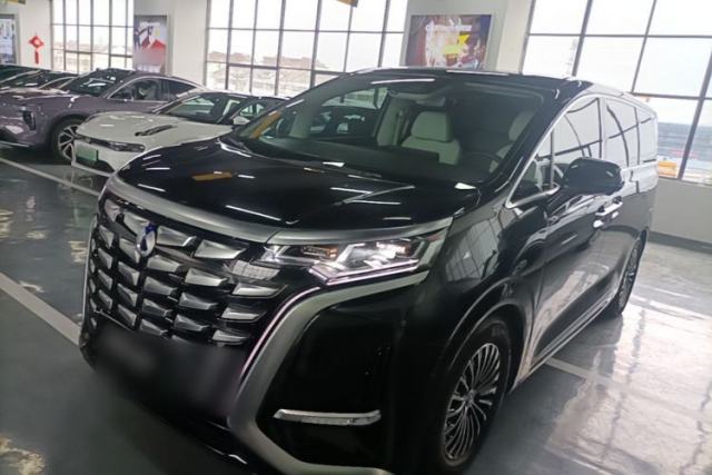 Used Denza D9 2024 DM-i 1050 Luxury Model