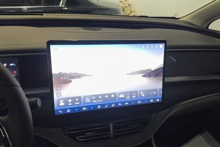 Used Denza D9 2024 DM-i 980 Four-Wheel Drive Prestige Model Audio And AC Panel