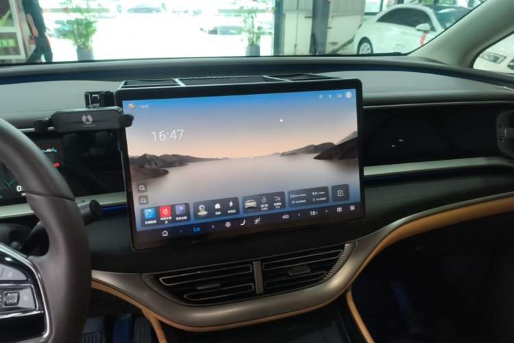 Used Denza D9 2024 DM-i 980 Four-Wheel Drive Prestige Model Audio And AC Panel
