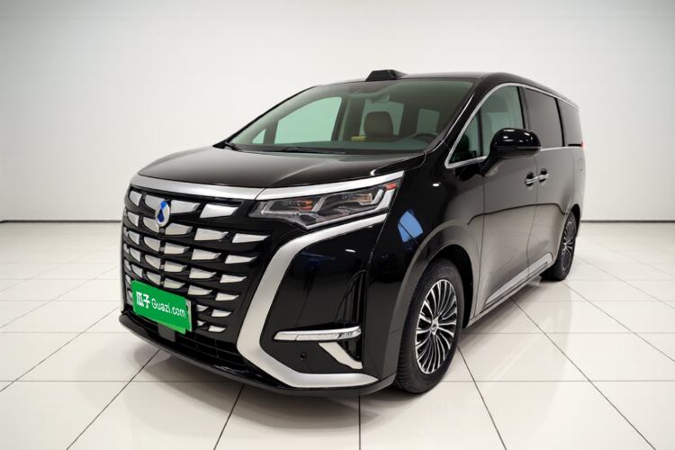 Denza D9 2024 DM-i 980 Four-Wheel Drive Prestige Model - Premium