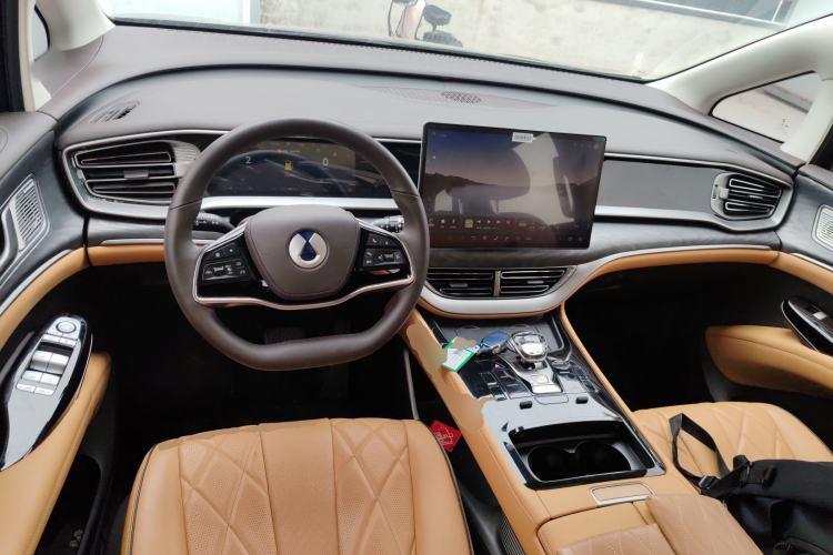 Used Denza D9 2024 DM-i 970 Luxury Model Center Console