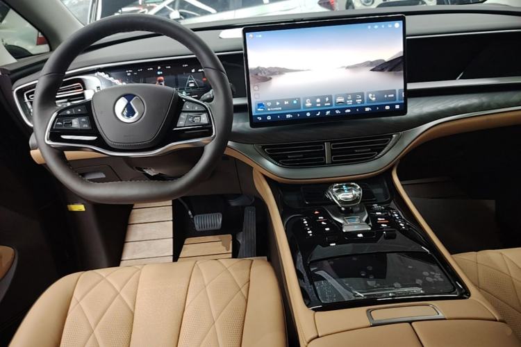 Used Denza D9 2024 DM-i 1050 Luxury Model Center Console