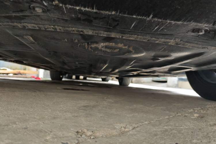 Used Denza D9 2024 DM-i 980 Four-Wheel Drive Prestige Model Chassis Front