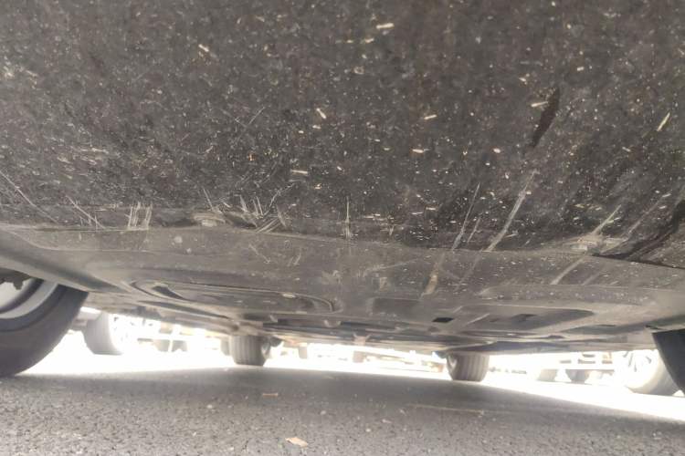 Used Denza D9 2024 DM-i 980 Four-Wheel Drive Prestige Model Chassis Front