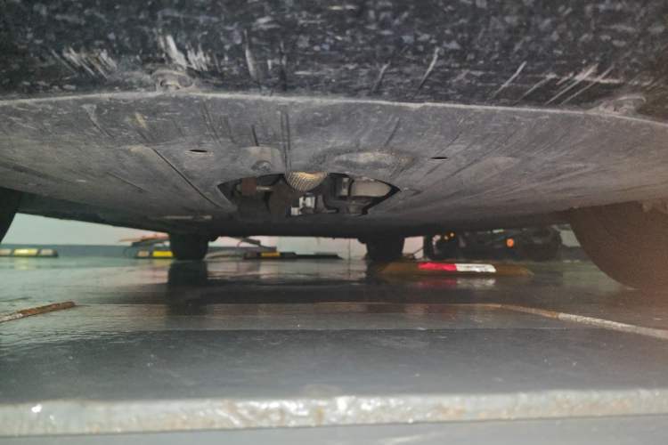 Used Denza D9 2024 DM-i 970 Luxury Model Chassis Front