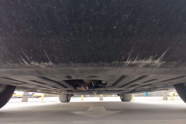 Used Denza D9 2024 DM-i 980 Four-Wheel Drive Prestige Model Chassis Front
