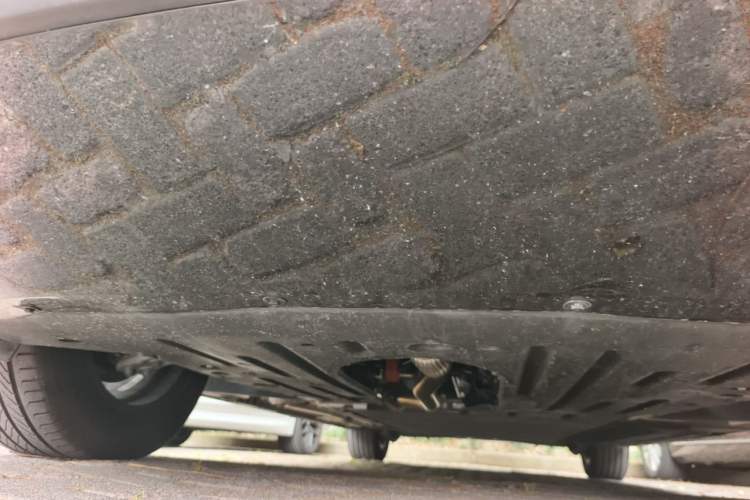 Used Denza D9 2024 DM-i 980 Four-Wheel Drive Prestige Model Chassis Front