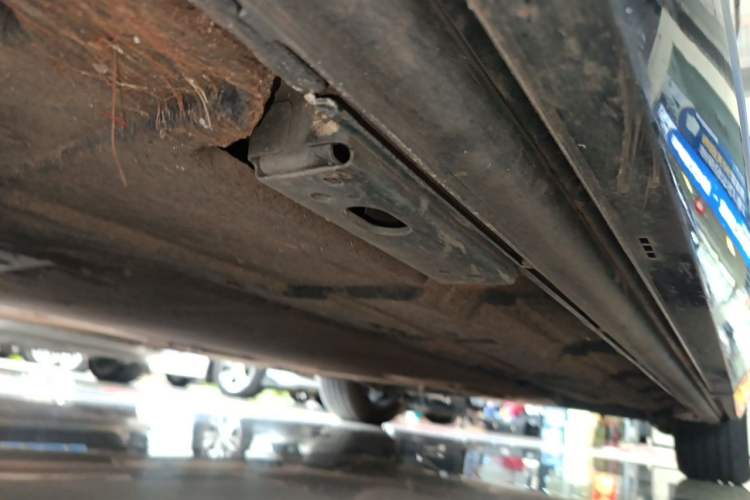 Used Denza D9 2024 DM-i 970 Luxury Model Chassis Front Left