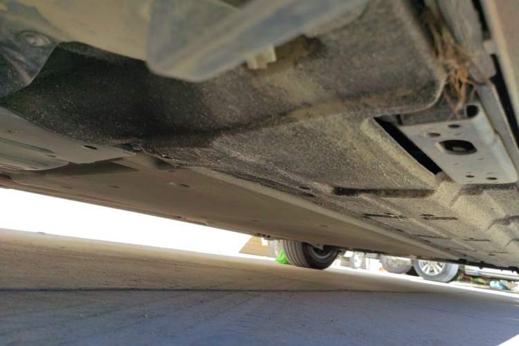 Used Denza D9 2024 DM-i 980 Four-Wheel Drive Prestige Model Chassis Front Left