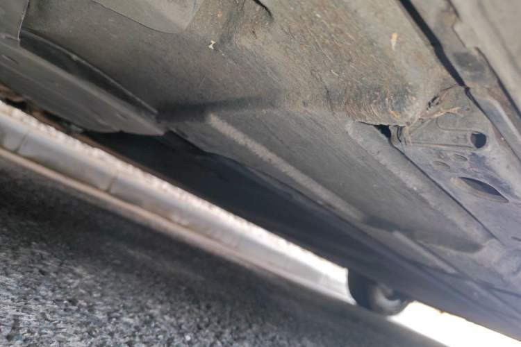 Used Denza D9 2024 DM-i 980 Four-Wheel Drive Flagship Model Chassis Front Left
