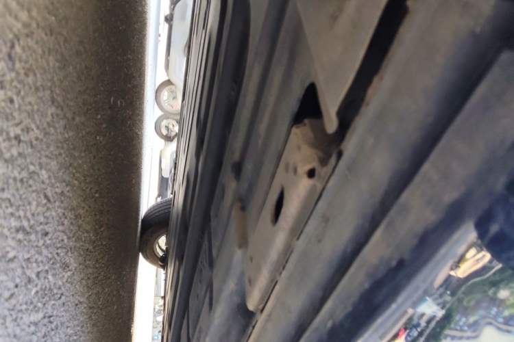 Used Denza D9 2024 DM-i 980 Four-Wheel Drive Prestige Model Chassis Front Left