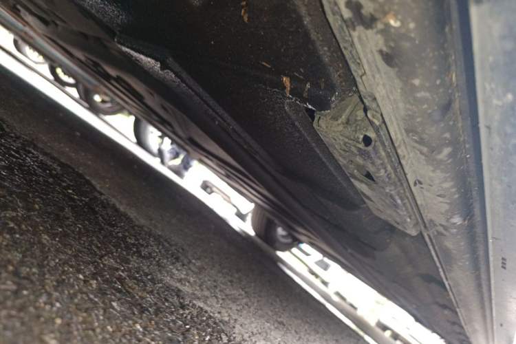 Used Denza D9 2024 DM-i 980 Four-Wheel Drive Prestige Model Chassis Front Left