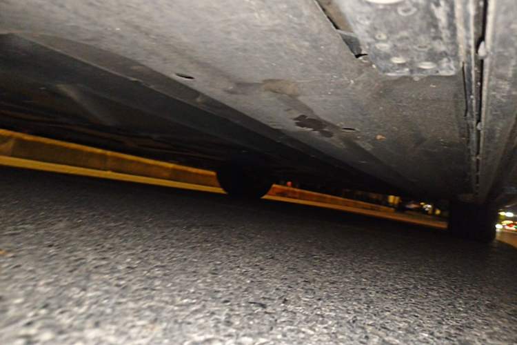 Used Denza D9 2024 DM-i 980 Four-Wheel Drive Prestige Model Chassis Front Left