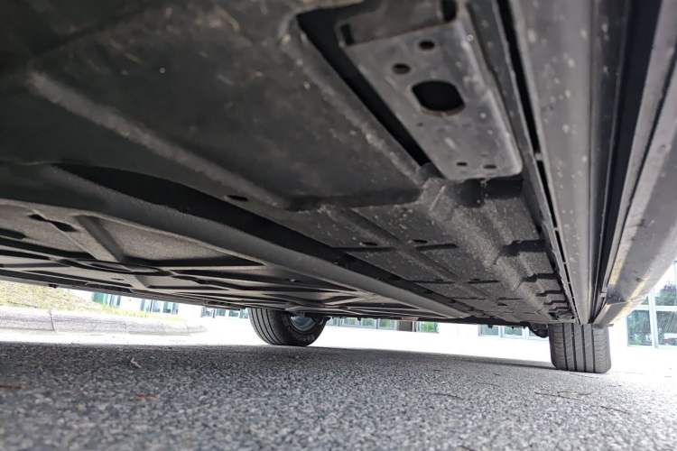 Used Denza D9 2024 DM-i 1050 Luxury Model Chassis Front Left