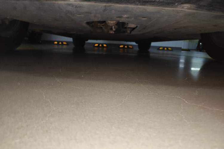 Used Denza D9 2024 DM-i 1050 Luxury Model Chassis Front
