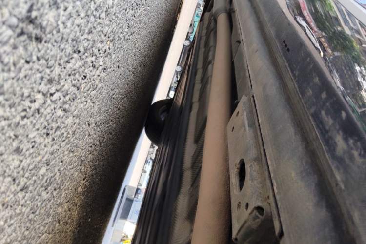Used Denza D9 2024 DM-i 980 Four-Wheel Drive Prestige Model Chassis Front Right