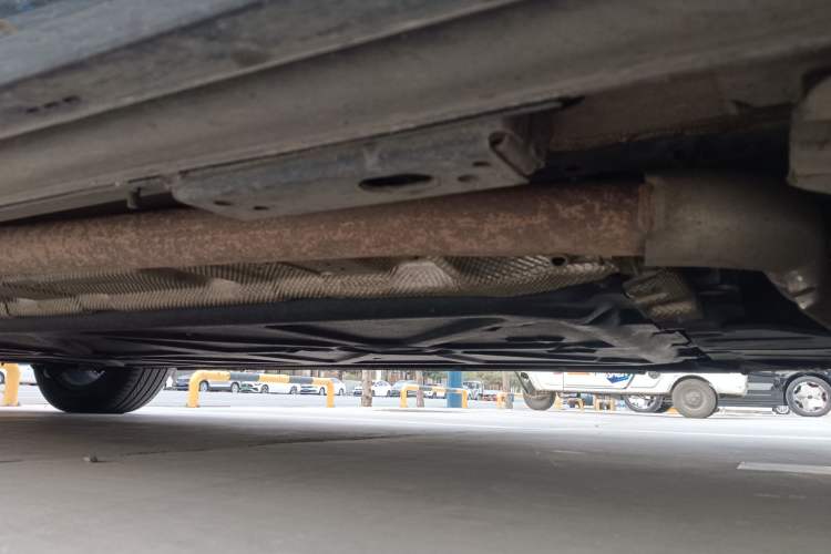 Used Denza D9 2024 DM-i 980 Four-Wheel Drive Prestige Model Chassis Front Right