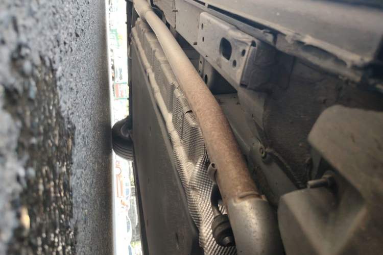Used Denza D9 2024 DM-i 1050 Luxury Model Chassis Front Right
