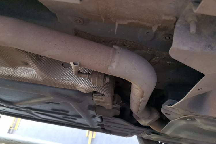 Used Denza D9 2024 DM-i 980 Four-Wheel Drive Prestige Model Chassis Front Right
