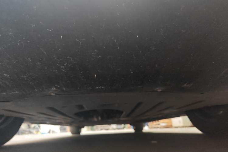 Used Denza D9 2024 DM-i 980 Four-Wheel Drive Prestige Model Chassis Front