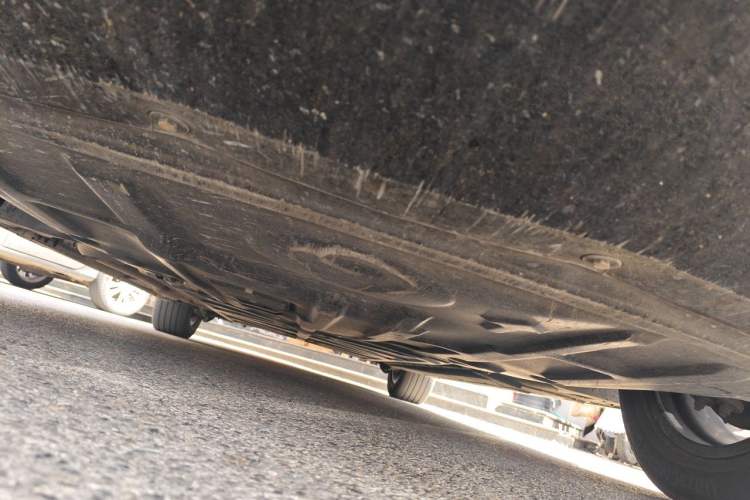 Used Denza D9 2024 DM-i 980 Four-Wheel Drive Prestige Model Chassis Front