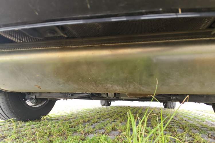 Used Denza D9 2024 DM-i 980 Four-Wheel Drive Prestige Model Chassis Rear
