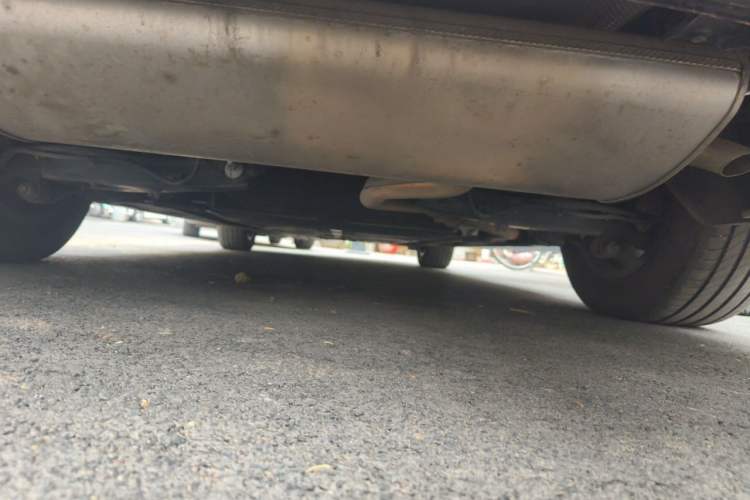Used Denza D9 2024 DM-i 1050 Luxury Model Chassis Rear