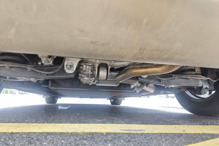 Used Denza D9 2024 DM-i 1050 Luxury Model Chassis Rear