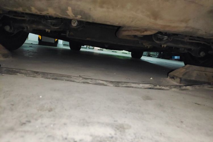 Used Denza D9 2024 DM-i 1050 Luxury Model Chassis Rear