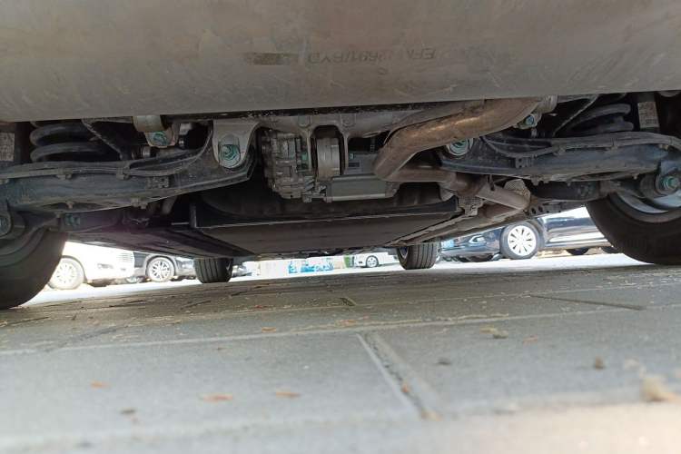 Used Denza D9 2024 DM-i 1050 Luxury Model Chassis Rear