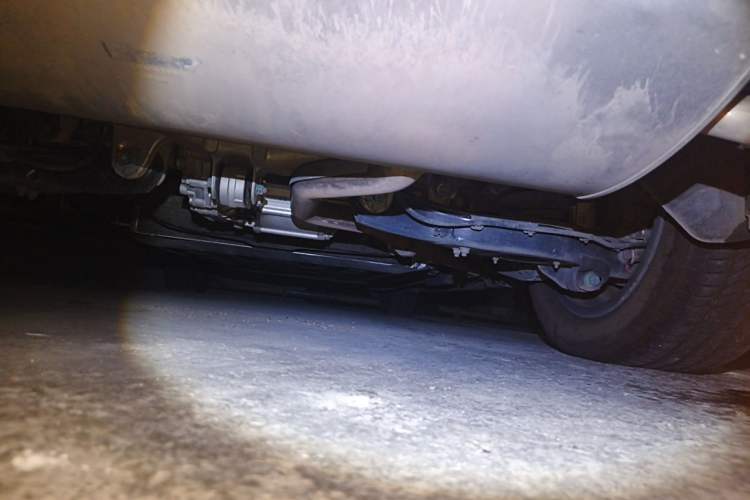 Used Denza D9 2024 DM-i 980 Four-Wheel Drive Flagship Model Chassis Rear